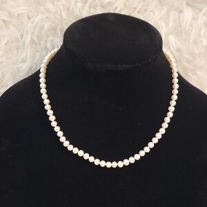 Elegant White Genuine Pearl Necklace 17.5"